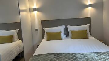 2 Schlafzimmer, Bügeleisen/Bügelbrett, WLAN, Bettwäsche