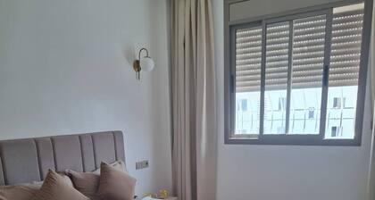 Modern 2BR Apartment Prime Location