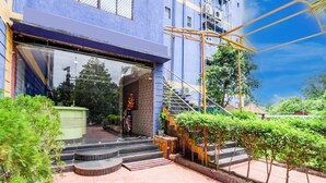 บ้านพัก | ฝ่ายต้อนรับ