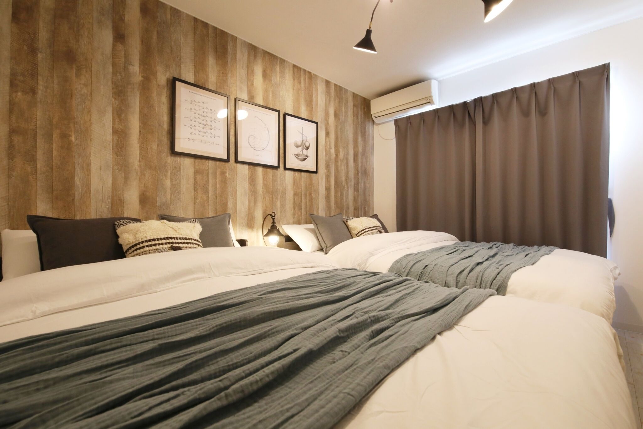 Apartment | Blackout drapes, iron/ironing board, free WiFi