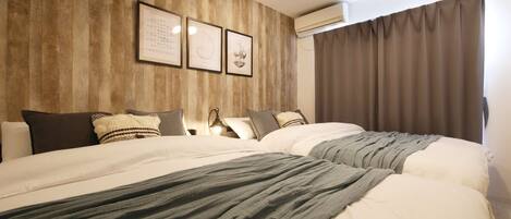 Apartment | Blackout drapes, iron/ironing board, WiFi (free)