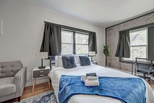 Central Studio Stay | Walk To Everything You Need