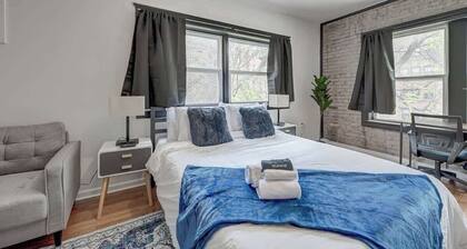 Central Studio Stay | Walk To Everything You Need