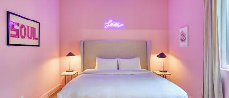 4 habitaciones, escritorio, wifi gratis y ropa de cama