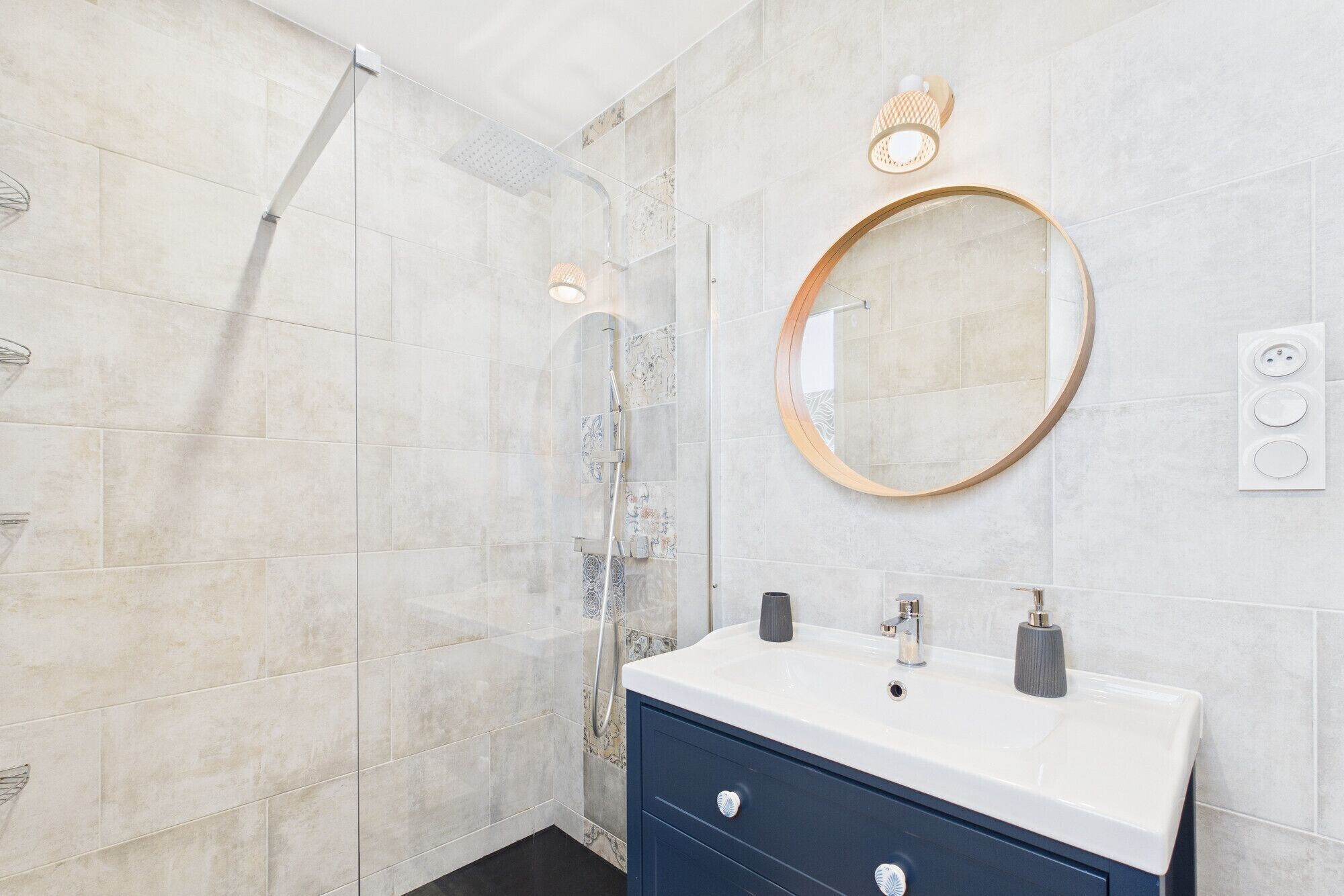 Shower, hair dryer