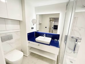 Apartment, Beach View | Bathroom - ORBİ CITY BİGEM APARTMENTS (Batum)
