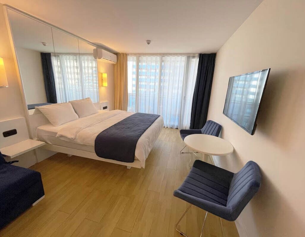 Elite Double Room | Free WiFi