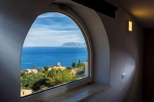 APT NINO in Villa Rosaria Vista Mare Zingaro
