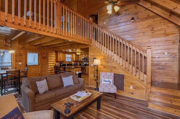 Smart TV, chimenea, videojuegos y reproductor de DVD 