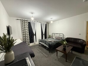 1 bedroom, iron/ironing board, internet, bed sheets