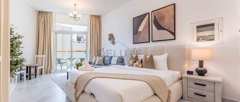 Coffres-forts dans les chambres, fer et planche à repasser