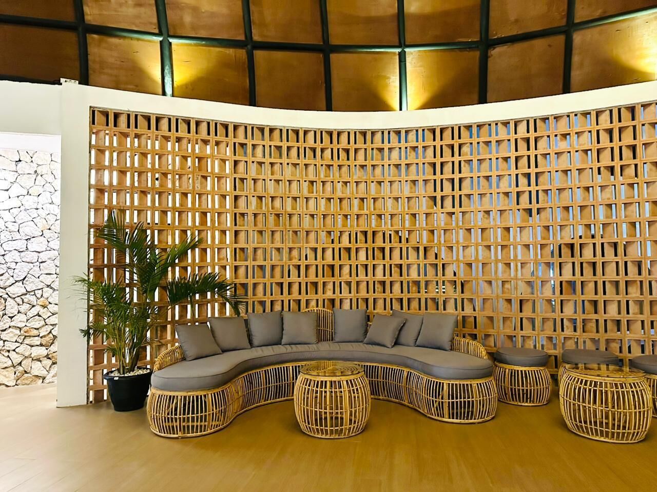 บริเวณภายนอก