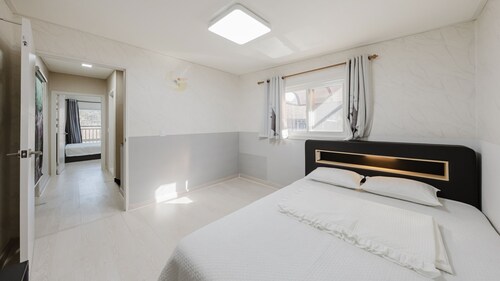 Byeolsaem Private House