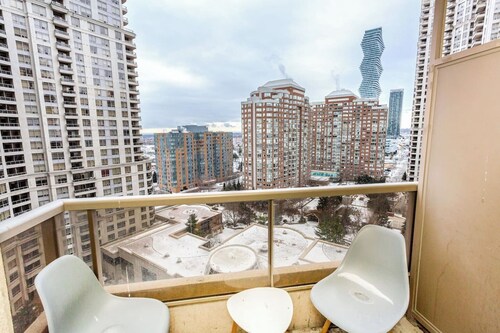High-End 2BR/2BA Condo-Steps to Square One Mall