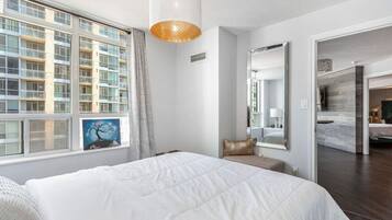 Schreibtisch, Bügeleisen/Bügelbrett, WLAN, Bettwäsche