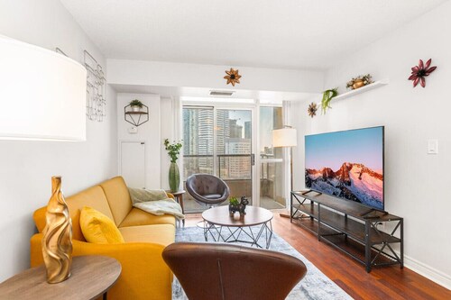 Skyline 3BR Condo | Steps to SQ 1 + Free Parking