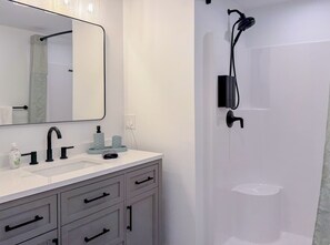 Shower, hair dryer, towels, soap - Stylish Kittery Retreat w/ Hot Tub & Game Room (Kittery)