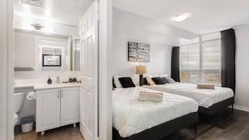 Desk, iron/ironing board, WiFi, bed sheets