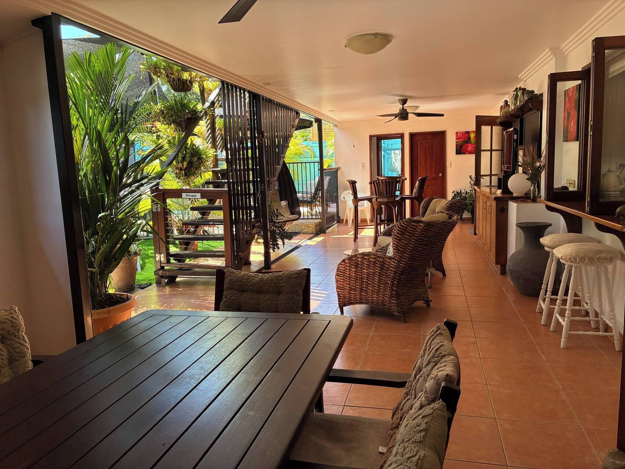Outdoor dining