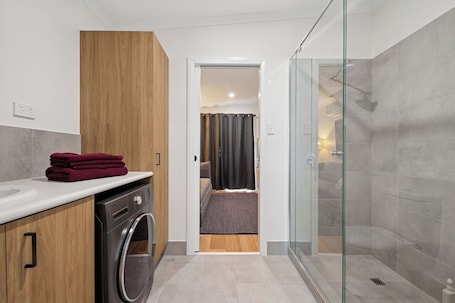 Shower. Hubble St Haven Entire Studio