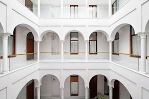 Interior - LA GIRALDA VIEWS APARTMENTS, with roof terrace and pool! (Sevilla)