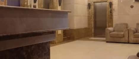 Quadruple Room | Lobby