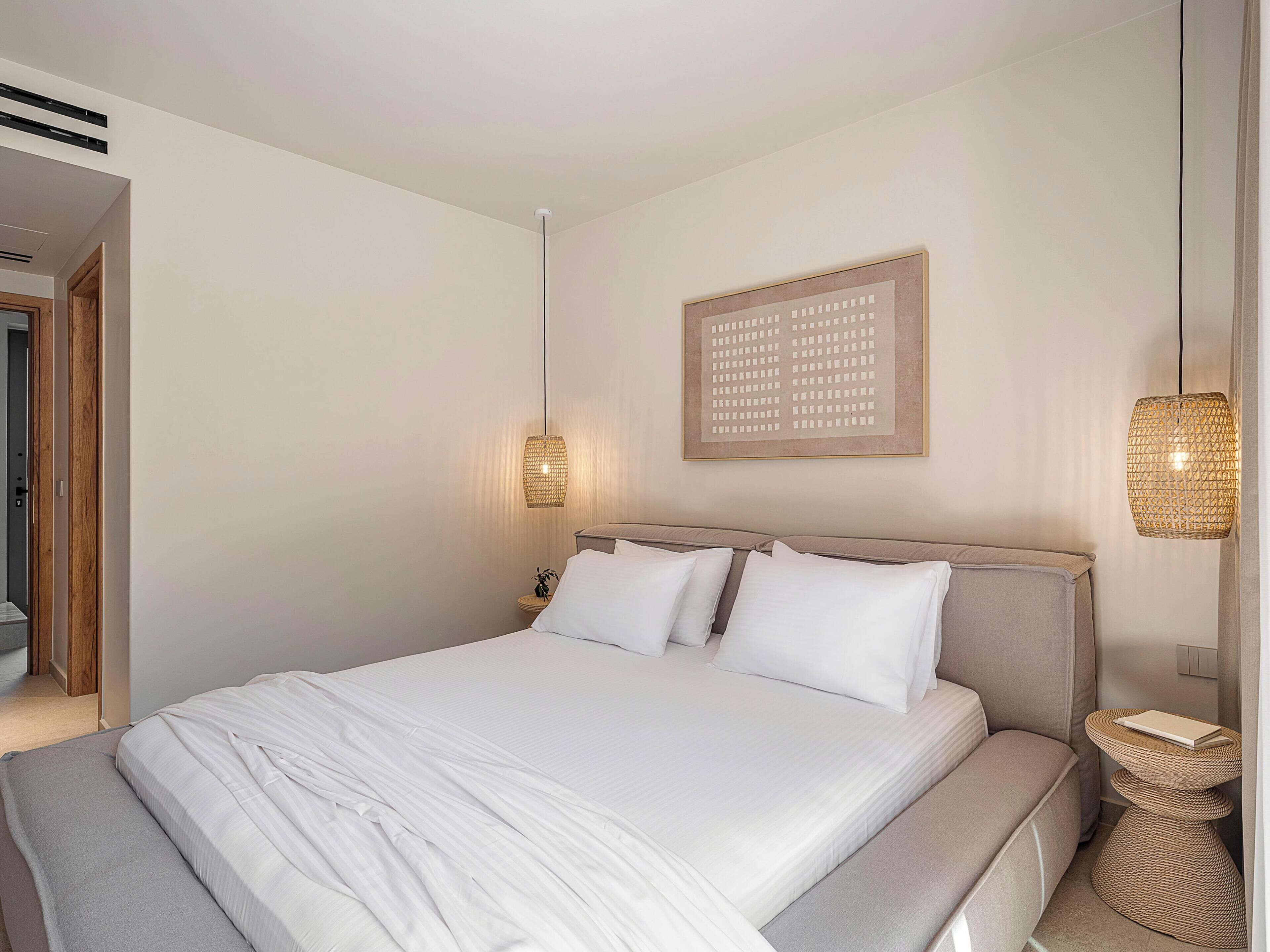 Luksusvilla, sjøutsikt | Safe på rommet, blendingsgardiner, lydisolert og strykejern/-brett