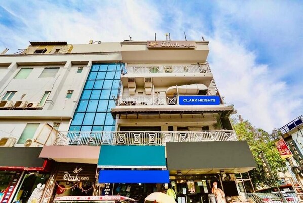 Exterior - Hotel Clark Heights (Delhi)
