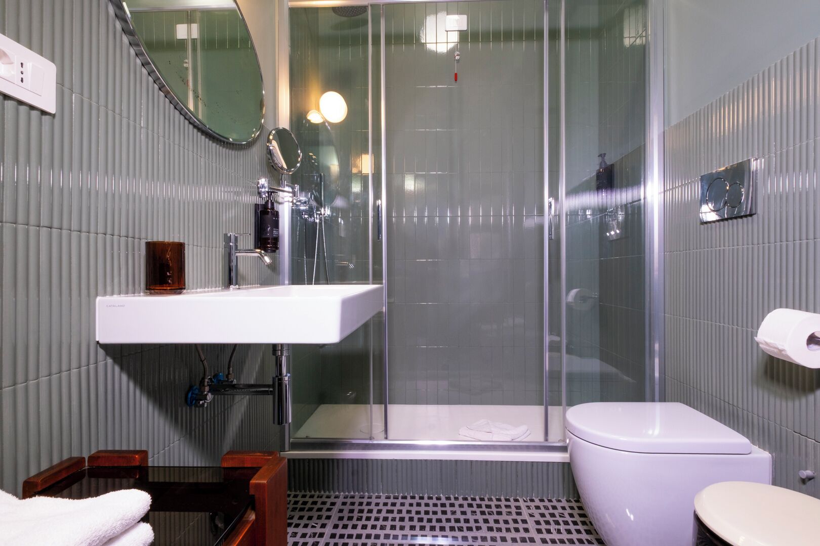 Gratis toiletartikler, hårtørrer, hjemmesko, håndklæder