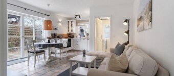 Apartment 'Friesenhaus Liebesallee No 6' with Shared Garden, Balcony and Wi-Fi