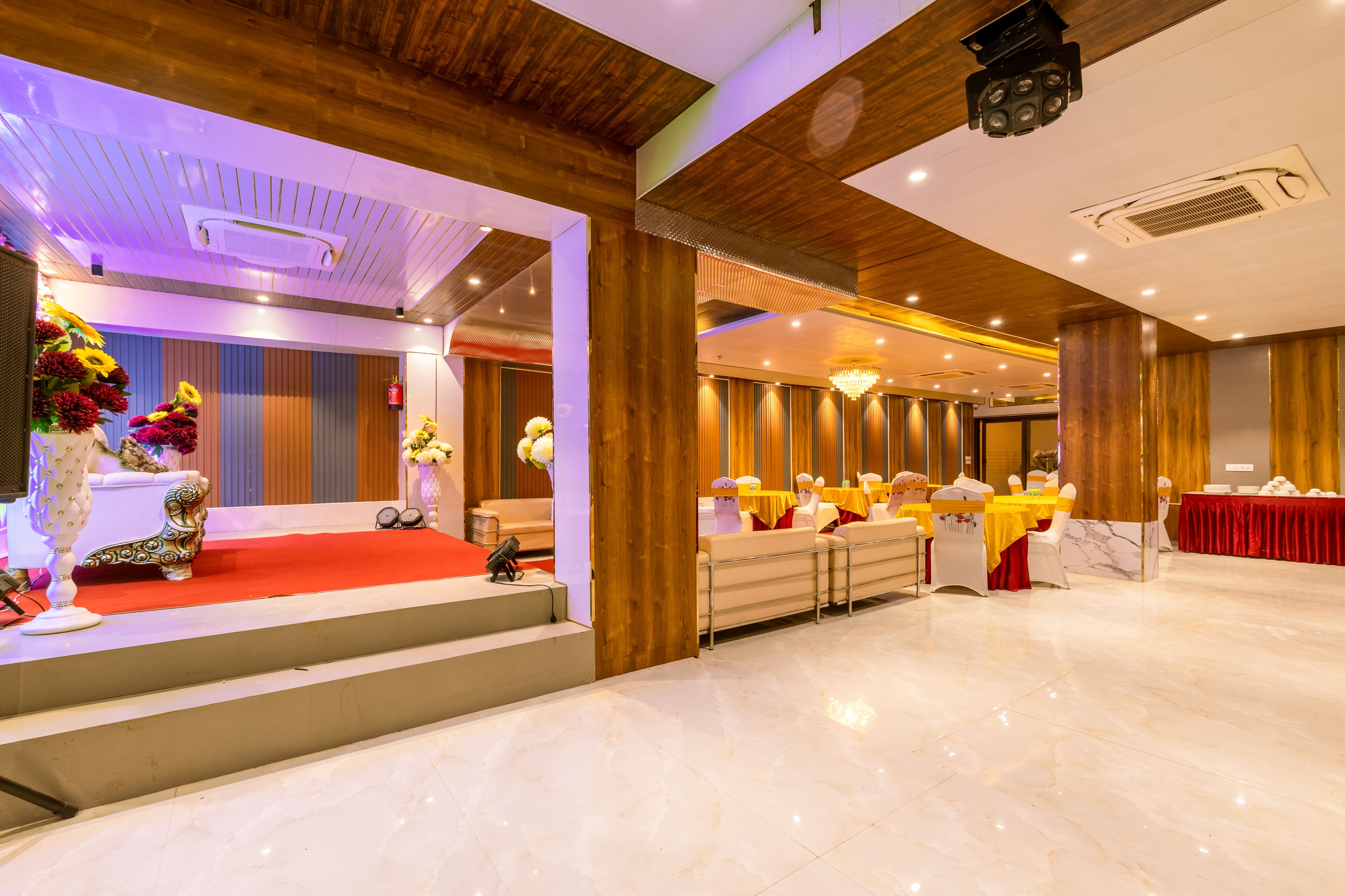 Banquet hall