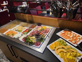 朝食ビュッフェ