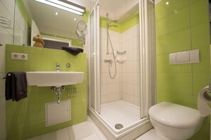 Douche, sèche-cheveux