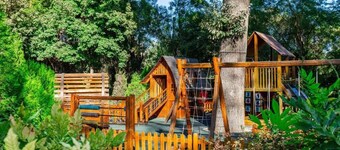 Central Tashkent, 2 bedroom apartment, fast wifi, AC, safe and family friendly