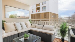 Property grounds - Q&R Renting- Apartments and Suites- Parking AC Mer (Nice)