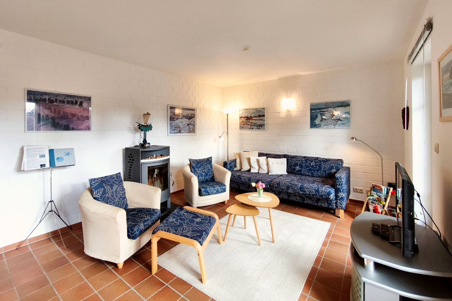 Fernseher, Kamin, DVD-Player, Tischtennisplatte