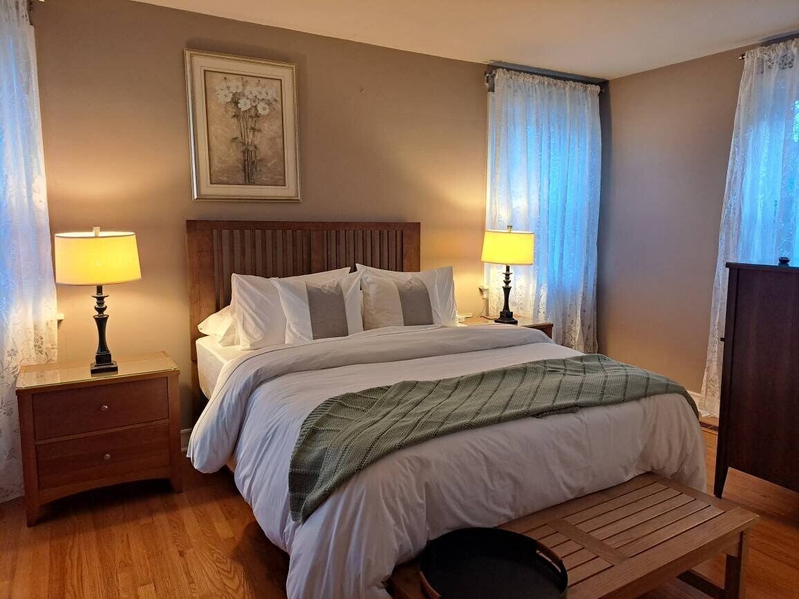 2 bedrooms, desk, iron/ironing board, free WiFi