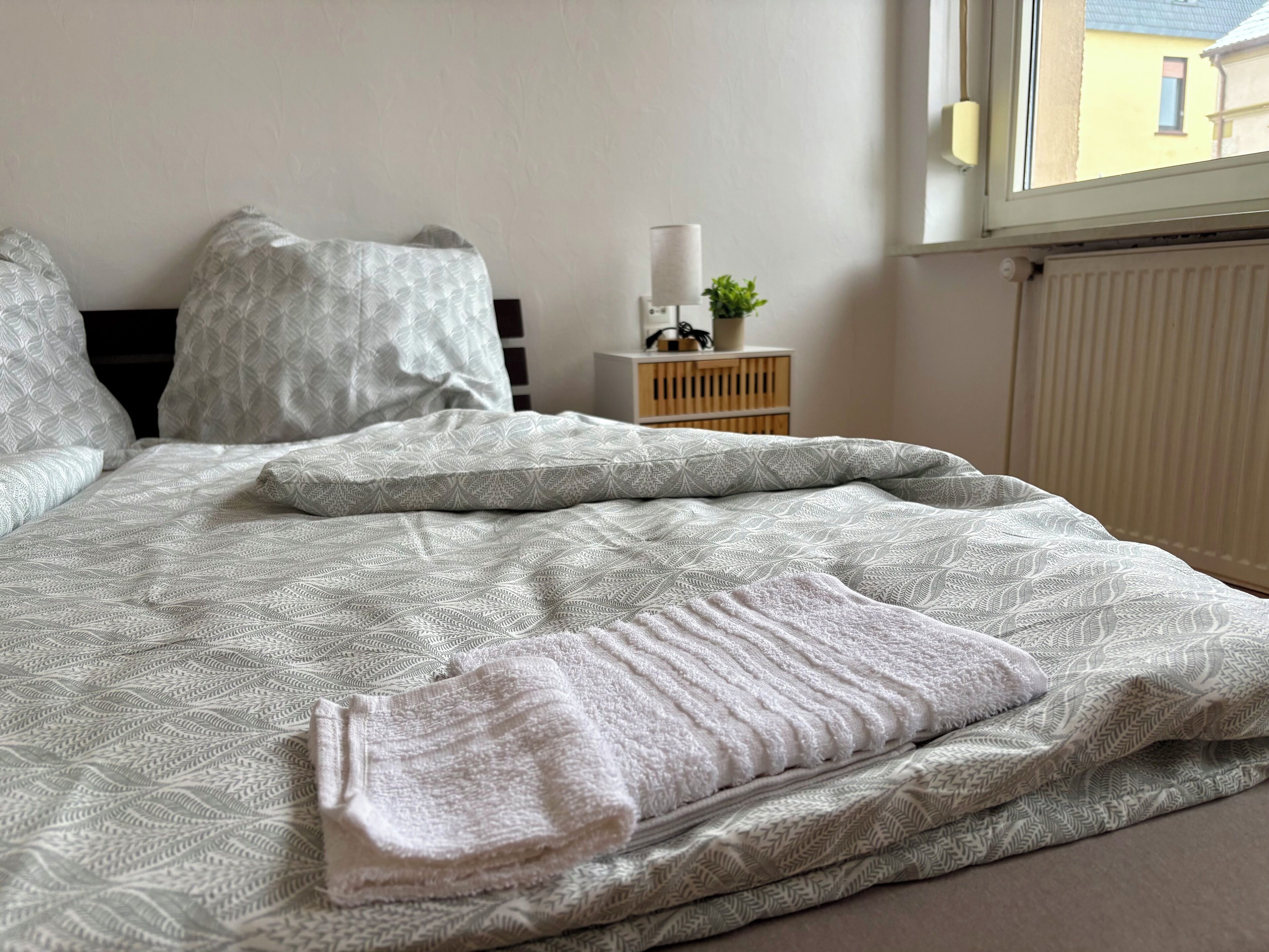 2 dormitorios, tabla de planchar con plancha, wifi gratis y ropa de cama
