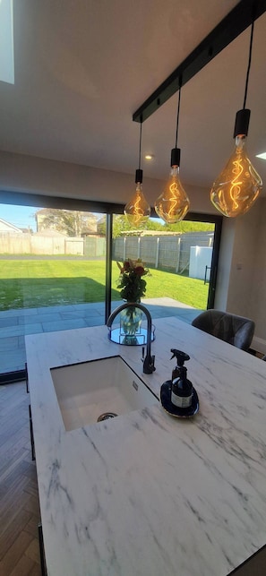 Bungalow, 2 chambres, vue jardin | Intérieur