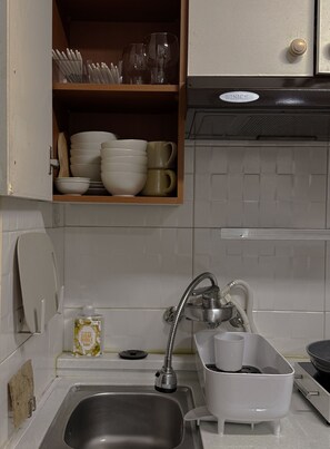 Private kitchen - Stay Meomulda Sillim Station – K-Pop & City Stay (Seoul)