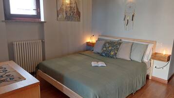 1 camera, ferro/asse da stiro, accesso a Internet, lenzuola