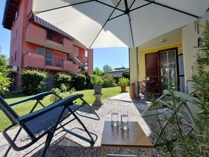 Terrace/patio - Arona, Lake Maggiore. Entire accommodation + parking space (Arona)