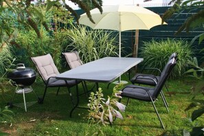 Outdoor dining - Family Holiday Stay in Marienmünster (Marienmünster-Bredenborn)