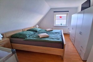 2 bedrooms, free WiFi - Family Holiday Stay in Marienmünster (Marienmünster-Bredenborn)