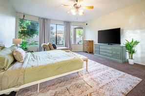 4 bedrooms, iron/ironing board, WiFi, bed sheets - Relaxing 4BR House w/ Pool Near Golf Club & Lake (Chandler)