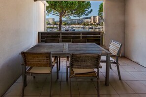 Outdoor dining - Carre Marine N°105 - 3P6 (Mandelieu-la-Napoule)