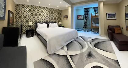 Pleasant 3-bedroom villa with excquisite outdoor dinning at Baraka home Sharjah