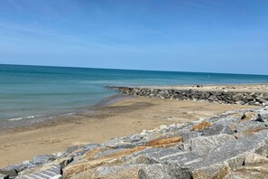 Tæt på stranden