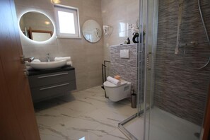 Shower - Seaside 3-Bedroom Luxury Penthouse (Stara Novalja)