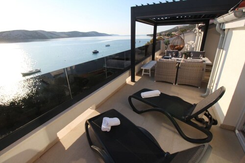 Luxus-Penthouse mit 3 Schlafzimmern am Meer